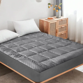 Solid-color Embossed Mattress Bedspread (Option: Gray-Queen)